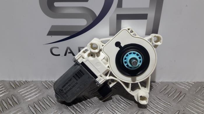 Raammotor Portier van een Mercedes CLA, Gebruikt, -, Ophalen of Verzenden, -