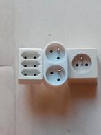 stopcontact en verdeelstekker, Doe-het-zelf en Bouw, Elektriciteit en Kabels, Ophalen of Verzenden, Gebruikt, Stopcontact