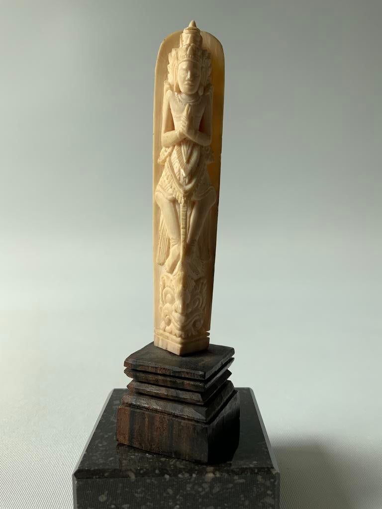 Diverse antieke beeldjes natuurlijk materiaal, Overige onderwerpen, Minder dan 20 cm, Natuurlijk materiaal, Verzenden