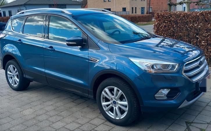 Ford Kuga 1500 Diesel handgeschakeld euro 6c 2019 124000 km, Auto's, Ford, Particulier, Kuga, Airconditioning, Bluetooth, Boordcomputer