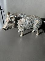 Everzwijn in verzilverd tin, Ophalen