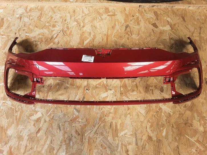 BUMPER VOOR Volkswagen Golf VIII (CD1) (5H0807221G), Auto-onderdelen, Carrosserie, Bumper, Volkswagen, Voor, Gebruikt