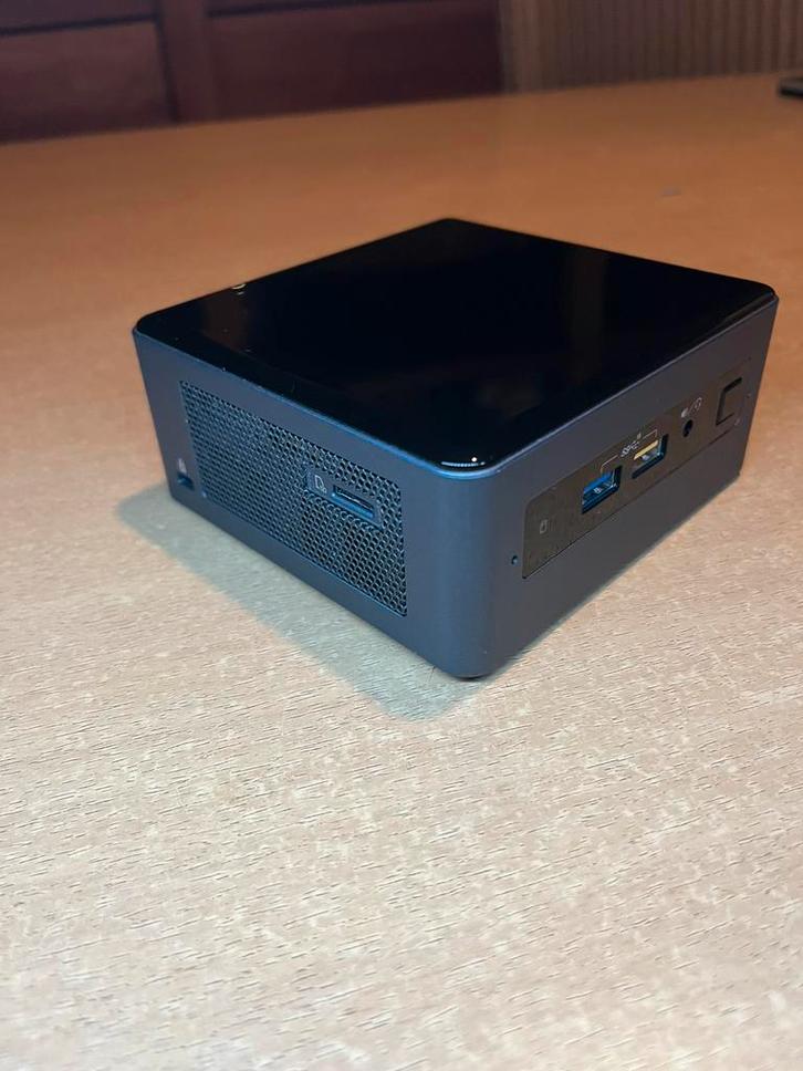 Intel NUC i7 (NUC8i7BEH2), Informatique & Logiciels, Ordinateurs de bureau, Comme neuf, Enlèvement ou Envoi
