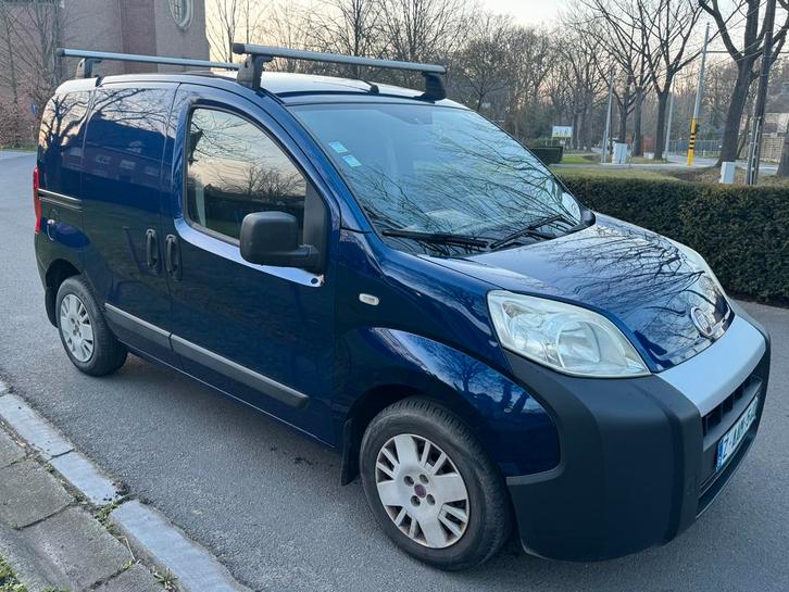 Fiat Fiorino avec controle technique / Seulement 54000 kms, Autos, Camionnettes & Utilitaires, Entreprise, Achat, Fiat, Essence