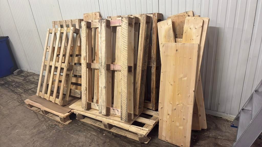 Gratis wegwerp palleten en planken, Ophalen, Gebruikt