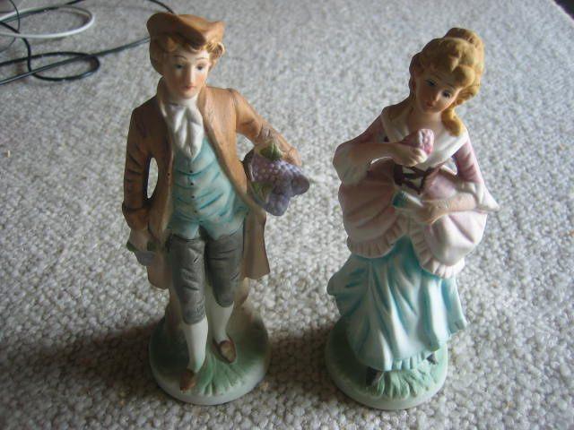 Figurines en porcelaine, Collections, Porcelaine, Cristal & Couverts, Comme neuf, Statue(s), Porcelaine, Enlèvement ou Envoi