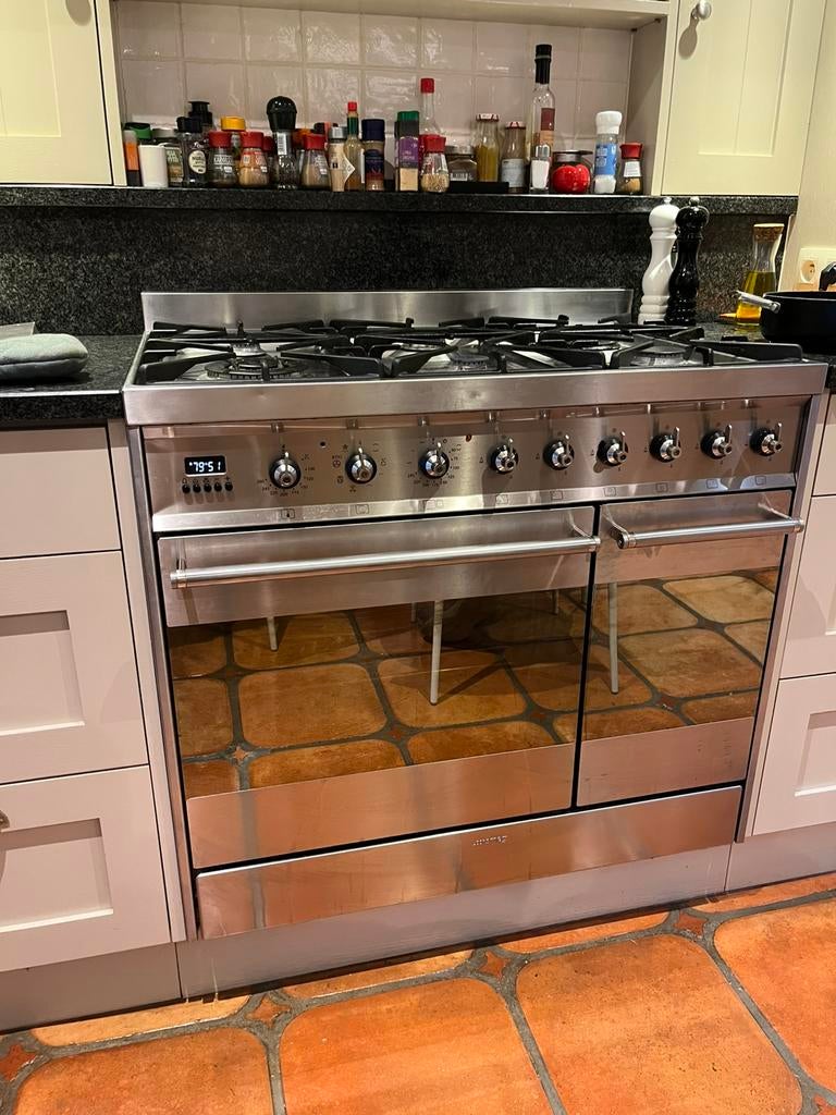 Cuisinière à gaz Smeg, Electroménager, Cuisinières, Utilisé, 5 zones de cuisson ou plus, 85 à 90 cm, 60 cm ou plus, Gril, Classe énergétique A ou plus économe