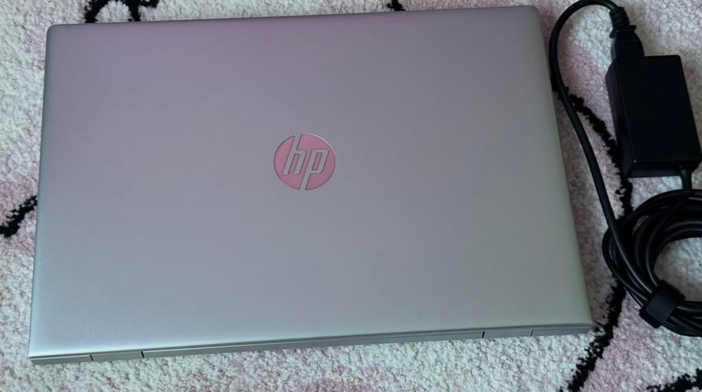15.6”Hp/ i5-8250U/8gb ddr4/256gb ssd/Win 11/Office/, Computers en Software, Windows Laptops, Zo goed als nieuw, 15 inch, SSD, 2 tot 3 Ghz