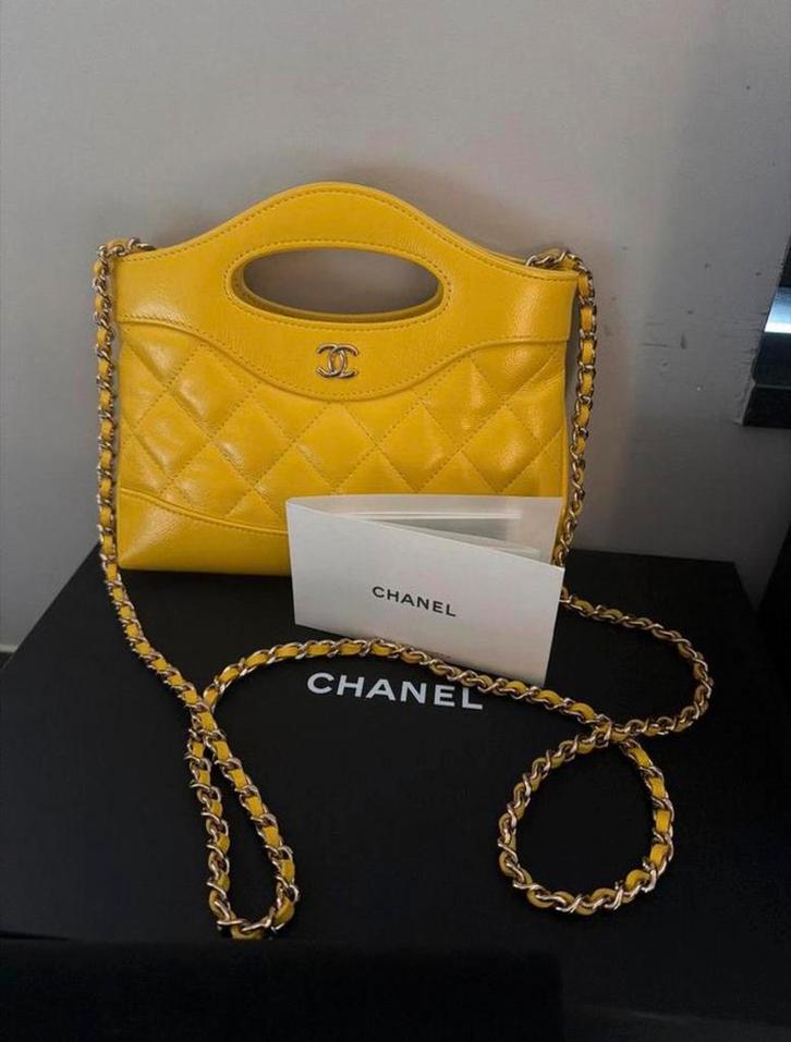 Sac Chanel Mini 31 Parfait état !, Bijoux, Sacs & Beauté, Sacs | Sacs Femme, Comme neuf, Autres types, Jaune, Enlèvement ou Envoi