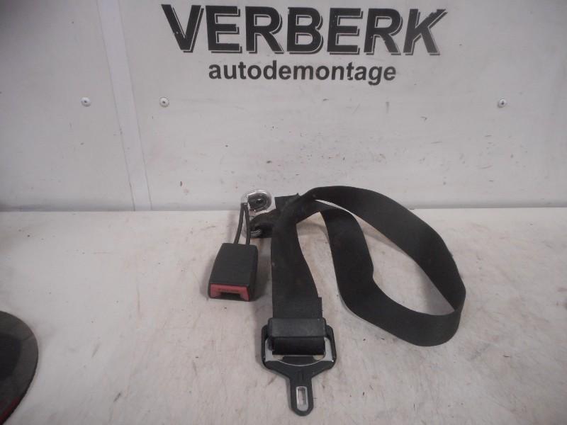 BOUCLE DE CEINTURE ARRIÈRE GAUCHE 190 (W201) (2018605685), Utilisé, Mercedes-Benz