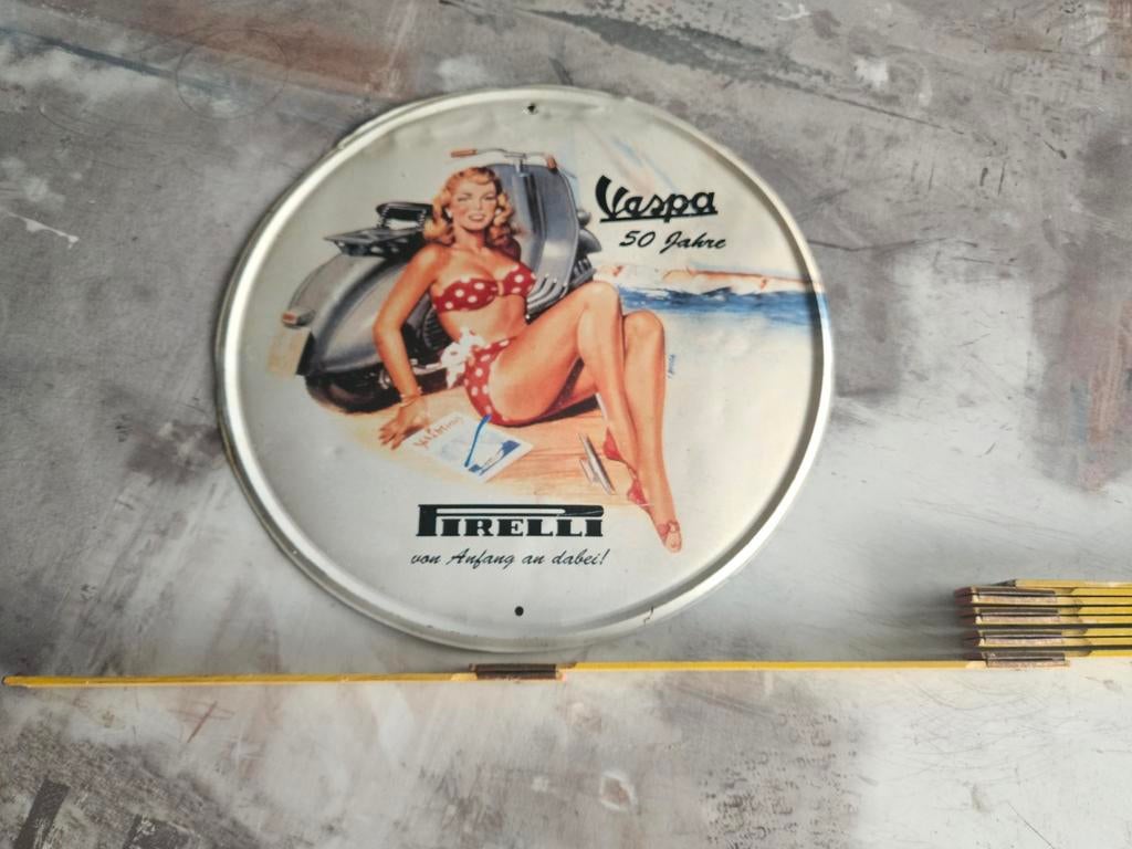 Plaque métallique pirelli, Enlèvement