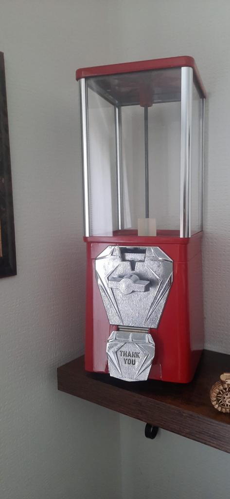 Astor kauwgom automaat, Enlèvement