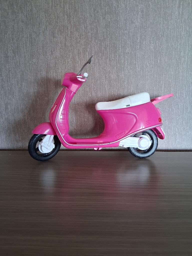 speelgoed scooter barbie - kleine pop, Ophalen of Verzenden, Zo goed als nieuw, Barbie