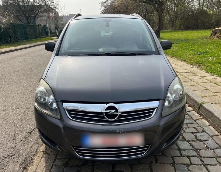 Opel Zafira 7 places (131000 km), Autos, Opel, Entreprise, Zafira, Vitres électriques, Essence, Euro 5, 5 portes, Boîte manuelle