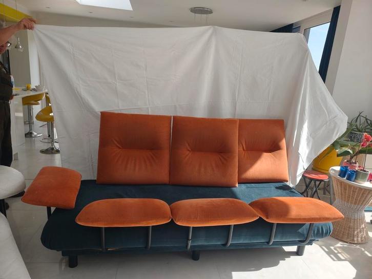 Canapé convertible en lit day-bed design, Maison & Meubles, Canapés | Salons, Utilisé, Banc droit, Trois personnes, 200 à 250 cm