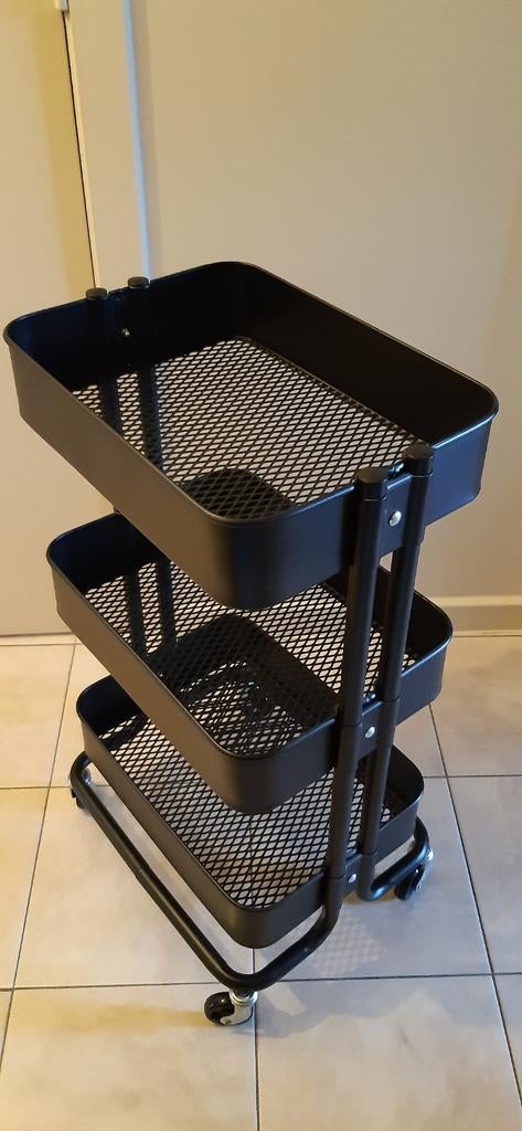 IKEA Roltafel / Trolley - Zwart, Huis en Inrichting, Woonaccessoires | Krantenbakken en Lectuurbakken, Zo goed als nieuw, Ophalen of Verzenden