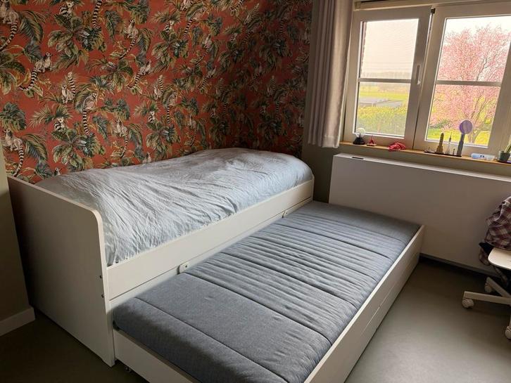 IKEA Slackt bed 90x200 - slechts 1 jaar gebruikt, Immo, Appartementen en Studio's te huur
