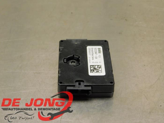 Antenne amplificateur d'un BMW X3, Autos : Pièces & Accessoires, -, 3 mois de garantie, Utilisé, -