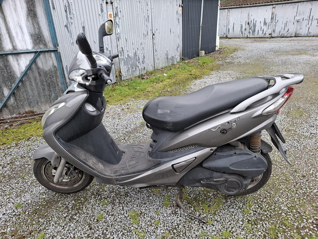 Moto Sym-125cc, Ophalen