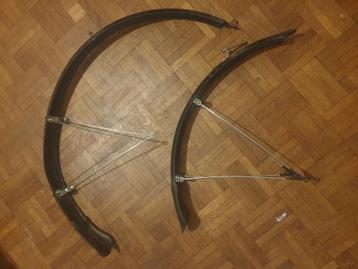 Spatborden 28 inch wielen van reisfiets  beschikbaar voor biedingen