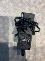 Oplader, adapter, 12V/2,33A, Ophalen, Zo goed als nieuw
