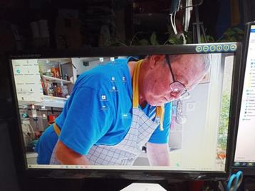 PC-monitor van 22 inch beschikbaar voor biedingen
