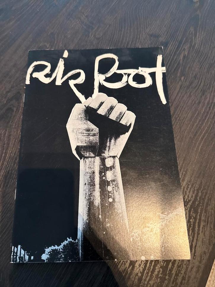 Kunstboek Rik Poot beeldhouwwerken/sculpturen kunstcatalogus, Livres, Art & Culture | Arts plastiques, Comme neuf, Enlèvement ou Envoi