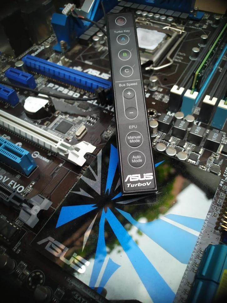 MB Asus P7P55D Deluxe (1156) + CPU Intel Core i7 870, Computers en Software, Moederborden, Zo goed als nieuw, Intel, DDR3, Ophalen of Verzenden