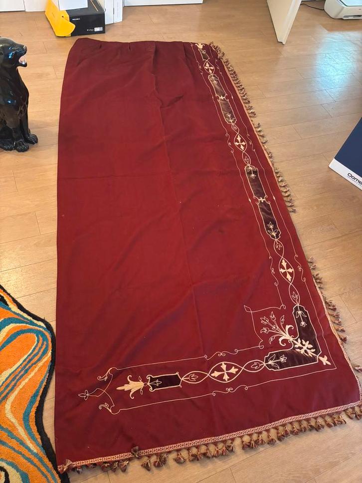 Antique Church Curtains Embroidered, Maison & Meubles, Ameublement | Rideaux & Stores à lamelles, Utilisé, 200 cm ou plus, 100 à 150 cm