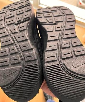 Nike Air Max AP Maat 40 Zwart! Nieuw! beschikbaar voor biedingen