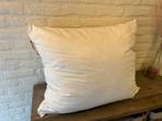 Donzen hoodkussen Ikea, Huis en Inrichting, Woonaccessoires | Kussens, Ophalen, Zo goed als nieuw