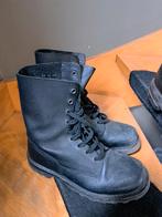 Legerboots, Enlèvement