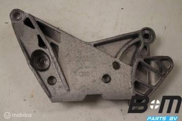 Steun rechts Audi A3 8V 06J199207P beschikbaar voor biedingen