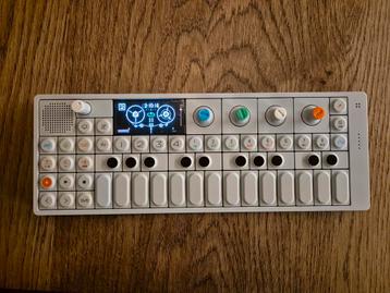 Op-1 teenage engineering  beschikbaar voor biedingen
