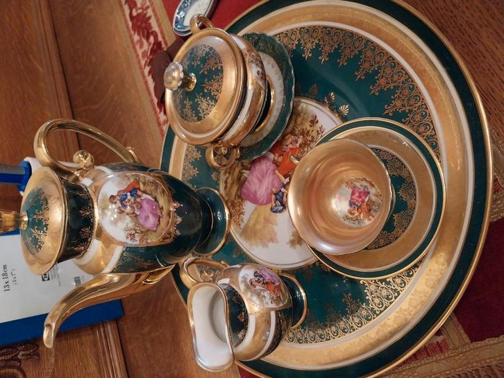 De merknaam “DW Porzellan Karlsbader Wertarbeit” komt regelm, Antiek en Kunst, Antiek | Porselein, Ophalen of Verzenden