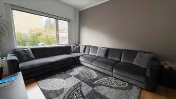 Hoeksalon 290x345cm beschikbaar voor biedingen