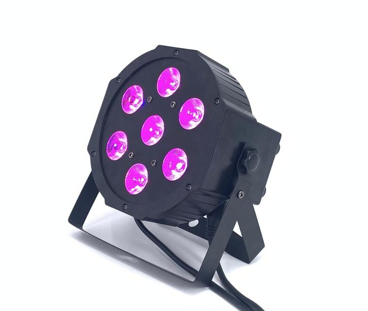 Nouveau PAR LED PLAT RGBWAUV DE PREMIÈRE CLASSE 7 X 24 W, Musique & Instruments, Lumières & Lasers, Neuf, Lumières, Commande sonore