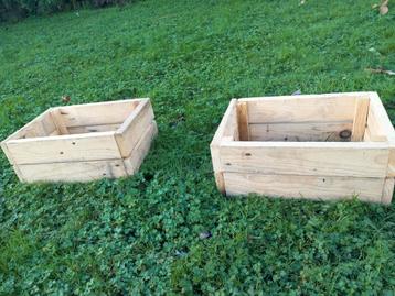 Houten kistjes klein.  beschikbaar voor biedingen