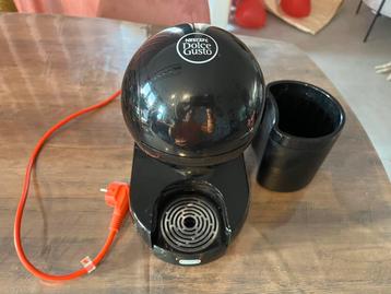 Delonghi Dulce Gusto + cups Te Koop beschikbaar voor biedingen