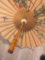 Très joli parapluie chinois fait main, Bijoux, Sacs & Beauté, Parapluies, Enlèvement ou Envoi, Comme neuf
