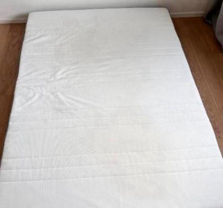 Uitstekende ergonomische latexmatras/comfortzones/90cmx200cm, Huis en Inrichting, Slaapkamer | Matrassen en Bedbodems, Zo goed als nieuw