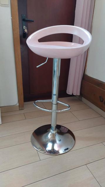 Tabouret de bar rose girly  beschikbaar voor biedingen