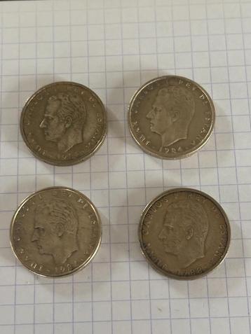4 muntstukken 100 pesetas beschikbaar voor biedingen
