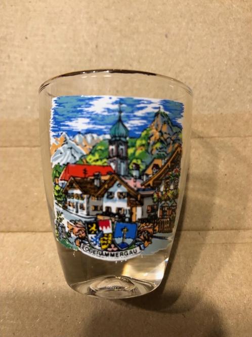 Borrelglaasje Oberammergau (Zuid-Duitsland) borrel glas, Verzamelen, Glas en Drinkglazen, Zo goed als nieuw, Borrel- of Shotglas