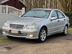 Mercedes C200 très très propre, Auto's, Voorwielaandrijving, 4 deurs, Stof, Zwart