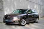 Skoda Scala 1.0 TSI DSG TREKHAAK APP PSENS+CAM ZETELVERW, Auto's, Skoda, Scala, Bruin, Bedrijf, Berline