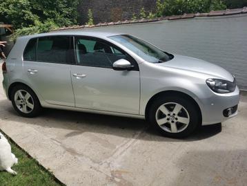 Vw Golf VI 1.2i TEAM - Feuille rose + Garantie 12 mois -, Autos, Achat, Entreprise, Carnet d'entretien, Boîte manuelle