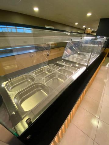 Nieuwe koeltogen en koelvitrines te koop beschikbaar voor biedingen