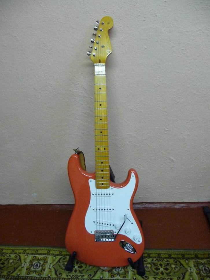 Fender Stratocaster, Muziek en Instrumenten, Snaarinstrumenten | Gitaren | Elektrisch, Zo goed als nieuw, Solid body, Fender, Ophalen
