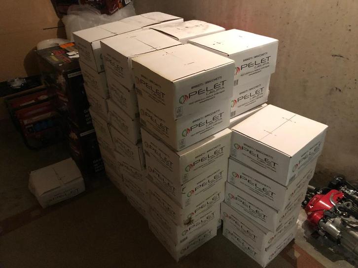 Pelletbriketten 356 stuks, Tuin en Terras, Brandhout, Stammen, Beukenhout, Ophalen of Verzenden